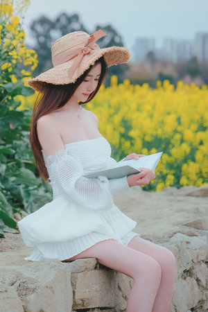 被家族严格拘束的美人