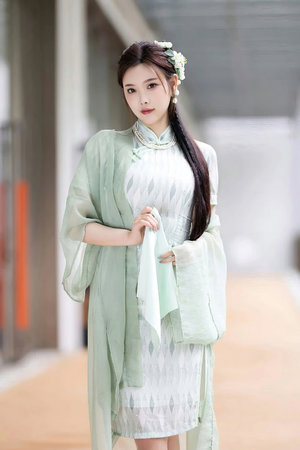 强插丰满的漂亮人妇